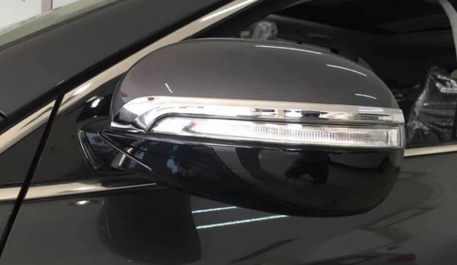 Выбор и установка накладок на зеркала заднего вида Выбор и установка накладок на зеркала заднего вида