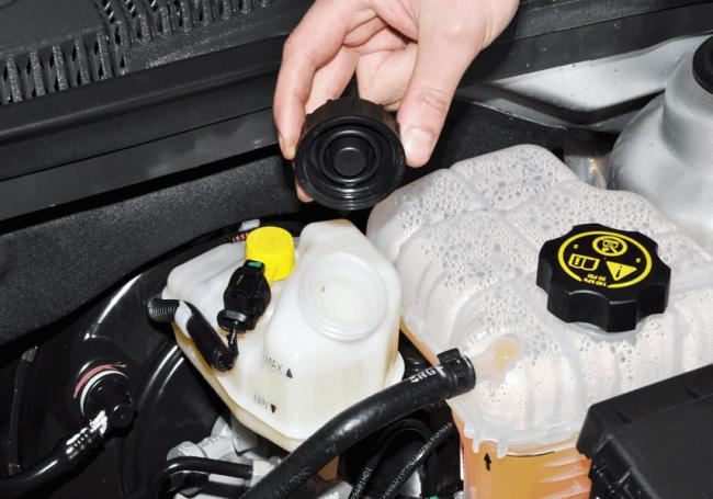 Замена тормозной жидкости Замена тормозной жидкости