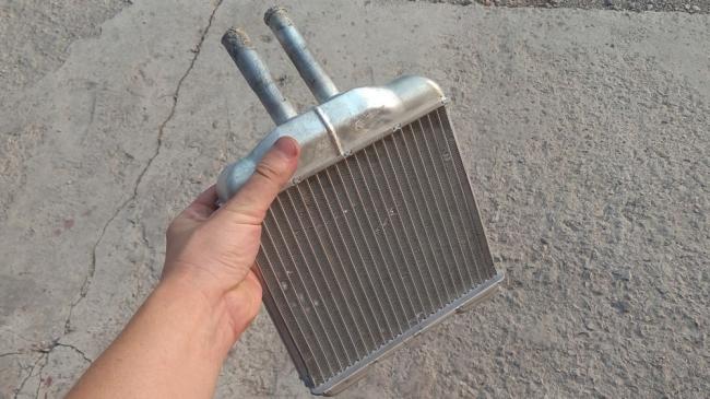 Засорение радиатора отопителя Засорение радиатора отопителя