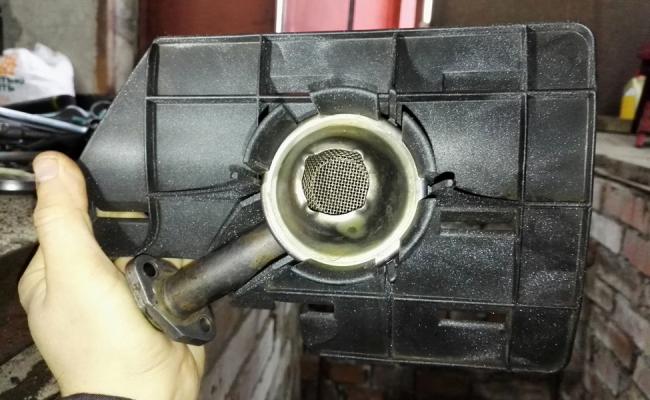 Засорение сетки на маслоприёмнике Засорение сетки на маслоприёмнике