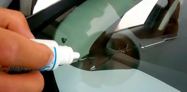 Заклеивание трещины лобового стекла Жидкий полимер для стекла