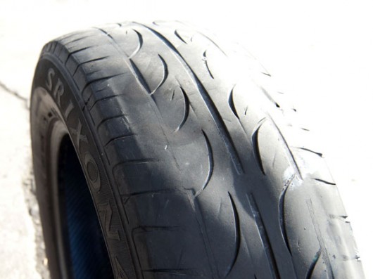 Определить неисправность по износу шины