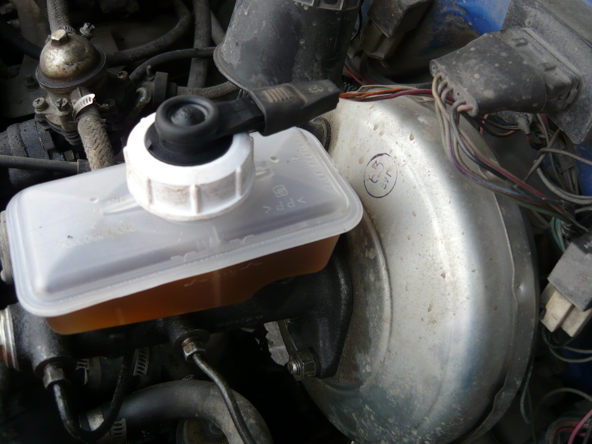 kak chasto menyat tormoznuyu shidkost