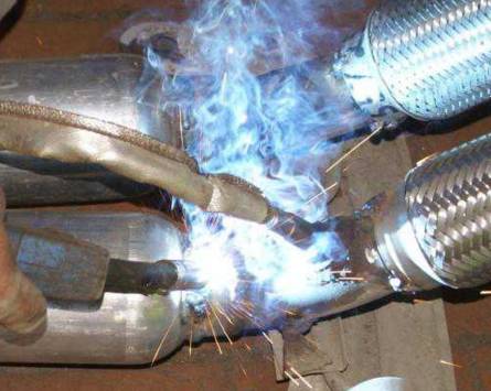 сварка глушителя