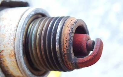 Красный нагар на свечах зажигания