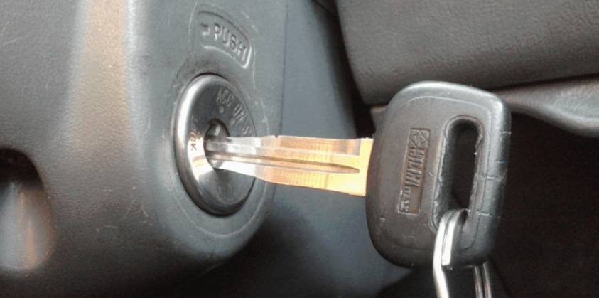 zaklinil kluch v zamke zagiganiya