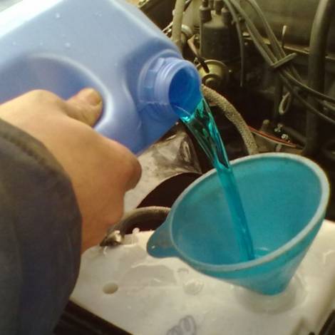 Залить антифриз