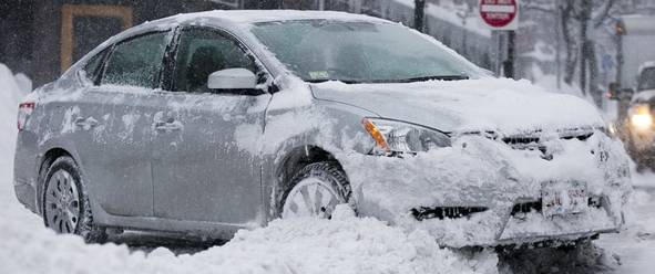 примерзла дверь в машине