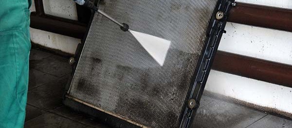 Как очистить радиатор автомобиля