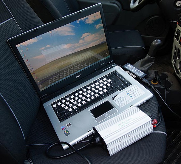 avtoinvertor-v-rabote